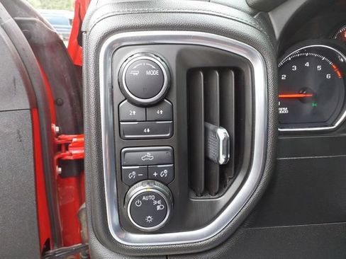 Used 2020 Chevrolet Silverado 2500 LT AWD/4WD image 19