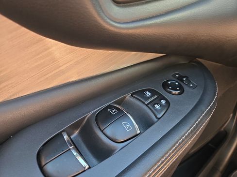 Used 2016 Nissan Murano Platinum w/ Platinum Technology Package AWD/4WD image 20