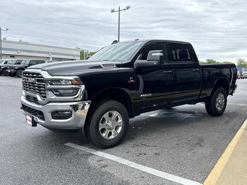 New 2026 RAM 2500 Big Horn AWD/4WD image 7