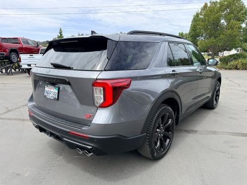 Used 2024 Ford Explorer ST w/ Equipment Group 401A AWD/4WD image 6