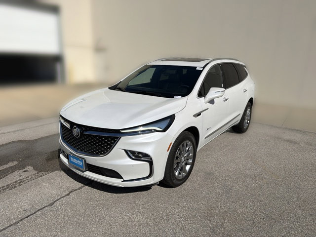 Used 2022 Buick Enclave Avenir w/ Avenir Technology Package FWD image 13