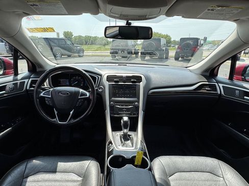 Used 2015 Ford Fusion SE w/ Equipment Group 202A FWD image 27