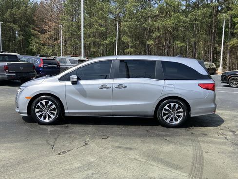 Used 2023 Honda Odyssey EX-L image 4
