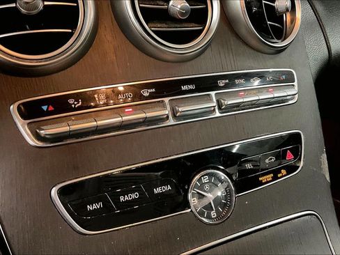 Used 2021 Mercedes-Benz C 300 4MATIC Sedan image 12