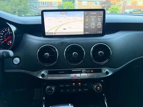 Used 2022 Kia Stinger GT-Line RWD image 20