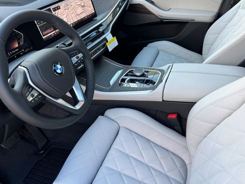 Used 2026 BMW X5 xDrive40i image 18