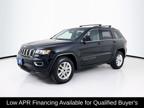 Used 2017 Jeep Grand Cherokee Laredo w/ Quick Order Package 2BE RWD image 3