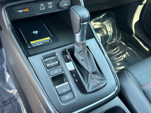 Used 2025 Honda CR-V Sport-L image 32