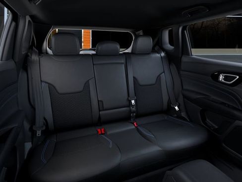 New 2026 Jeep Compass Latitude image 15