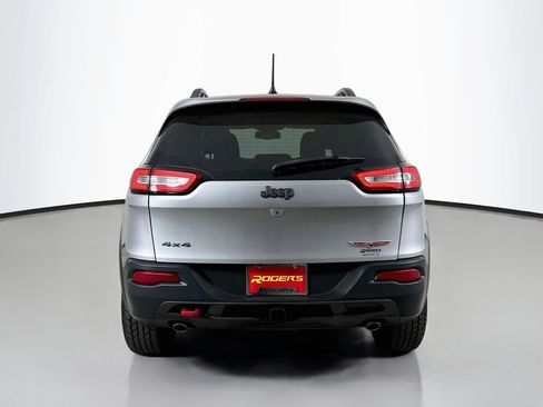 Used 2016 Jeep Cherokee Trailhawk w/ Leather Interior Group AWD/4WD image 7