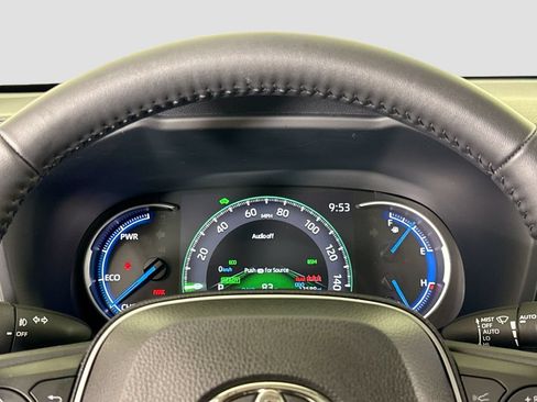 Used 2025 Toyota RAV4 XLE Premium w/ Weather Package AWD/4WD image 10