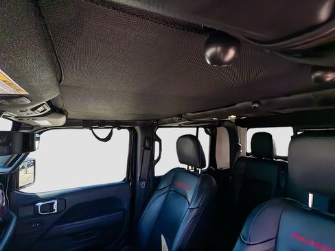 Used 2020 Jeep Gladiator Rubicon image 26