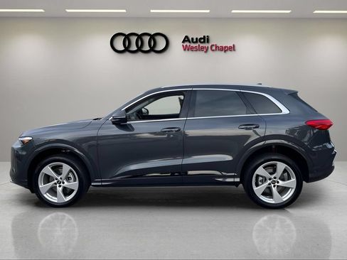 New 2025 Audi Q5 Premium Plus AWD/4WD image 2