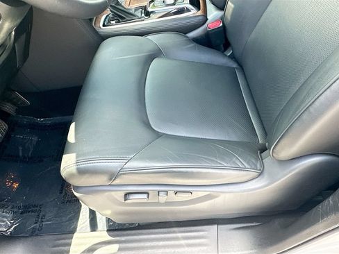 Used 2023 Nissan Armada SL w/ Captain's Chairs Package RWD image 19