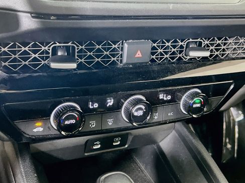 Used 2023 Honda Accord Sport image 15