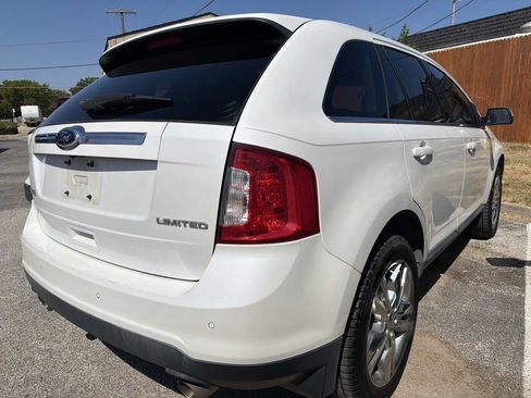 Used 2014 Ford Edge Limited w/ Equipment Group 301A FWD image 3