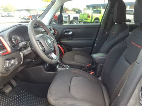 Used 2023 Jeep Renegade Trailhawk AWD/4WD image 22
