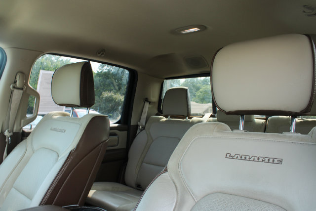 Used 2019 RAM 1500 Laramie AWD/4WD image 15