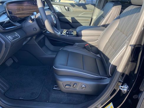 New 2026 Buick Enclave Avenir w/ Super Cruise Package image 24