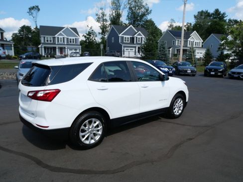 Used 2020 Chevrolet Equinox LS w/ LS Convenience Package AWD/4WD image 7