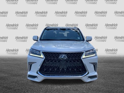 Used 2019 Lexus LX 570 4WD w/ Luxury Package image 3