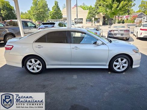 Used 2007 Toyota Camry SE image 3