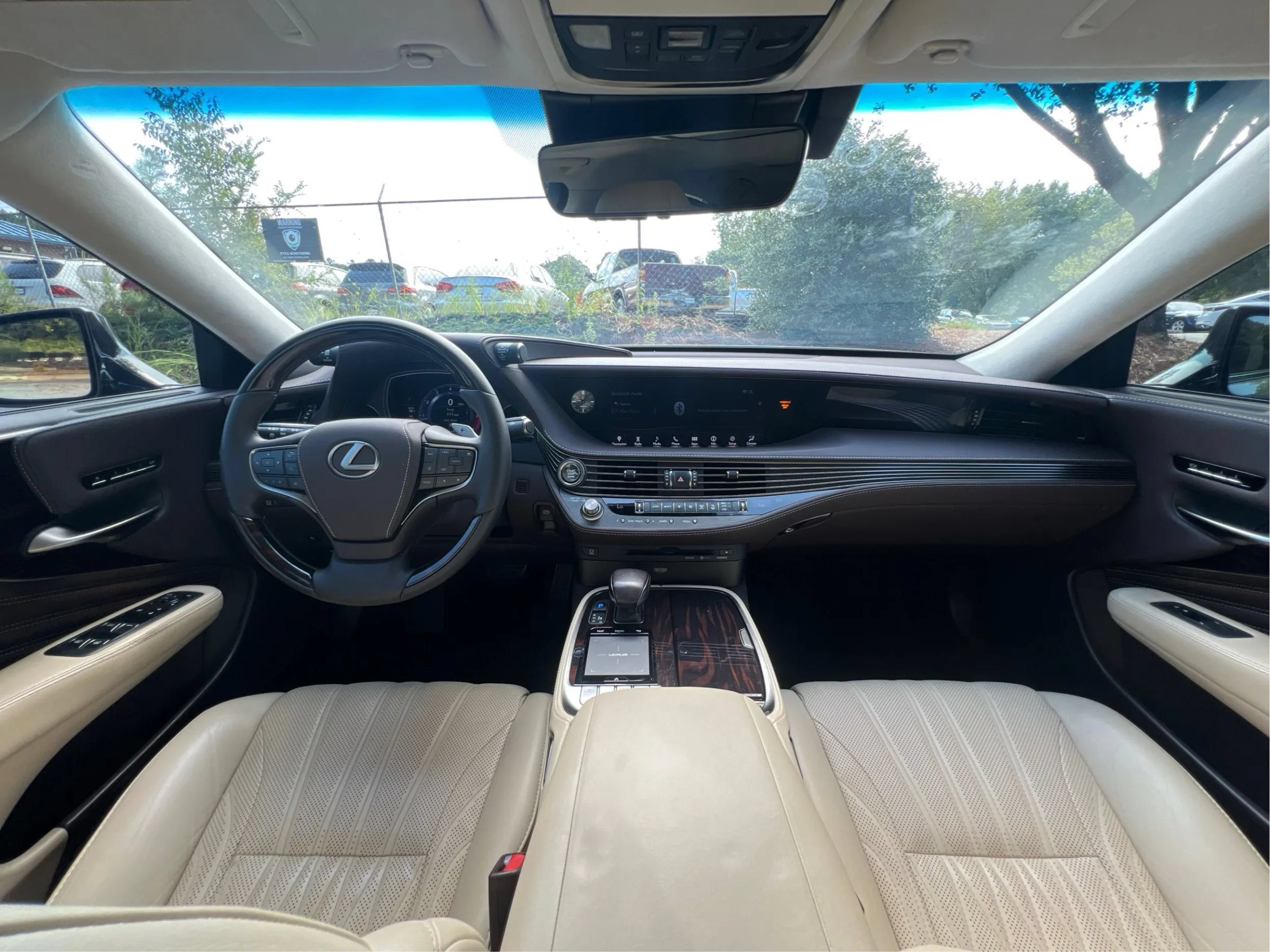 Used 2018 Lexus LS 500 w/ Luxury Package RWD image 31
