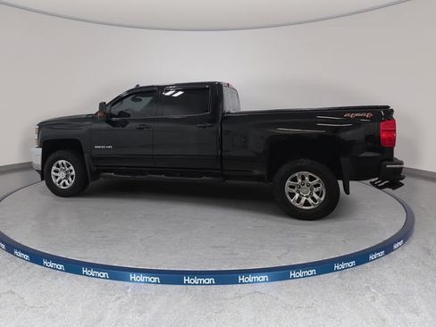Used 2016 Chevrolet Silverado 2500 LT w/ LT Convenience Package AWD/4WD image 9