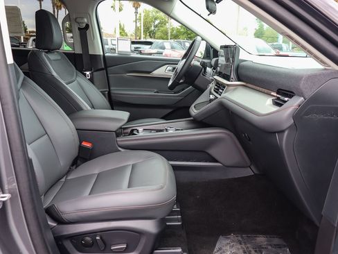 New 2026 Ford Explorer Active w/ Active Comfort Package RWD image 16