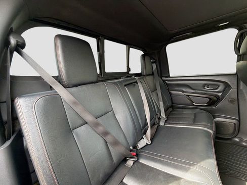 Used 2023 Nissan Titan PRO-4X w/ Pro-4x Convenience Package AWD/4WD image 27