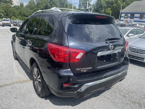 Used 2019 Nissan Pathfinder S AWD/4WD image 7