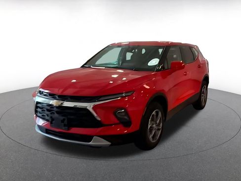 Used 2026 Chevrolet Blazer LT AWD/4WD image 7