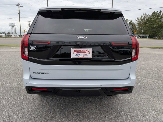 Used 2026 Ford Expedition Platinum w/ Stealth Appearance Package AWD/4WD image 5