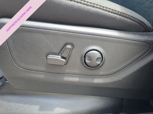Certified 2025 RAM 1500 Big Horn RWD image 16