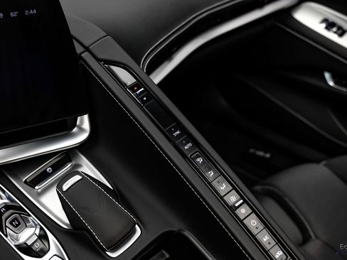 Used 2025 Chevrolet Corvette Z06 image 70