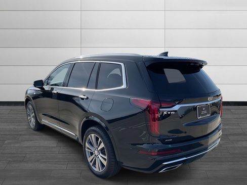 Certified 2025 Cadillac XT6 Premium Luxury w/ Platinum Package image 3