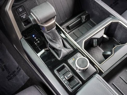 Used 2022 Toyota Tundra SR5 image 25