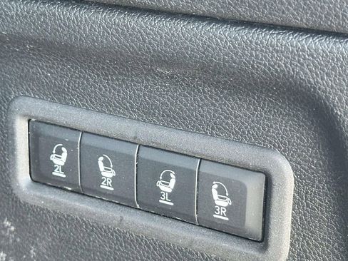 Used 2024 Jeep Wagoneer L Series II w/ Flexible Seating Group AWD/4WD image 22