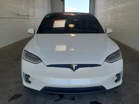Used 2020 Tesla Model X Long Range AWD/4WD image 2