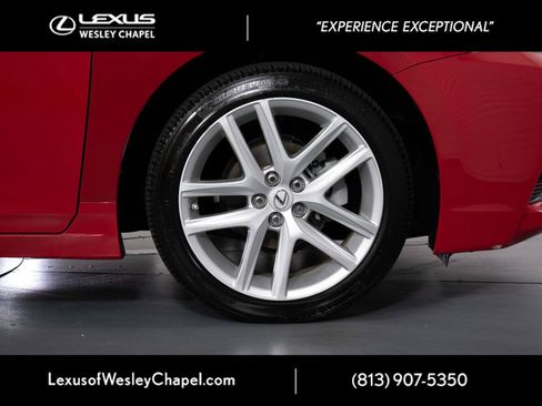 Used 2015 Lexus CT 200h w/ Navigation Package FWD image 5