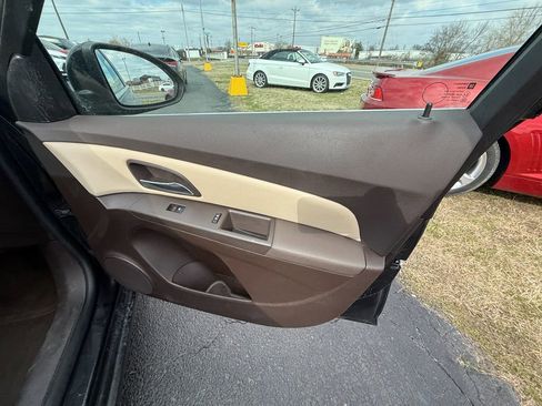 Used 2015 Chevrolet Cruze LT image 21