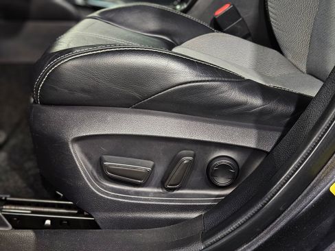 Used 2021 Toyota Corolla XSE w/ Carpet Mat Package (TMS) image 23