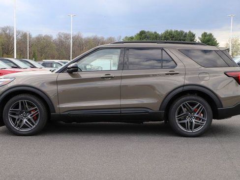 New 2026 Ford Explorer ST w/ Sun And Sound Package AWD/4WD image 3