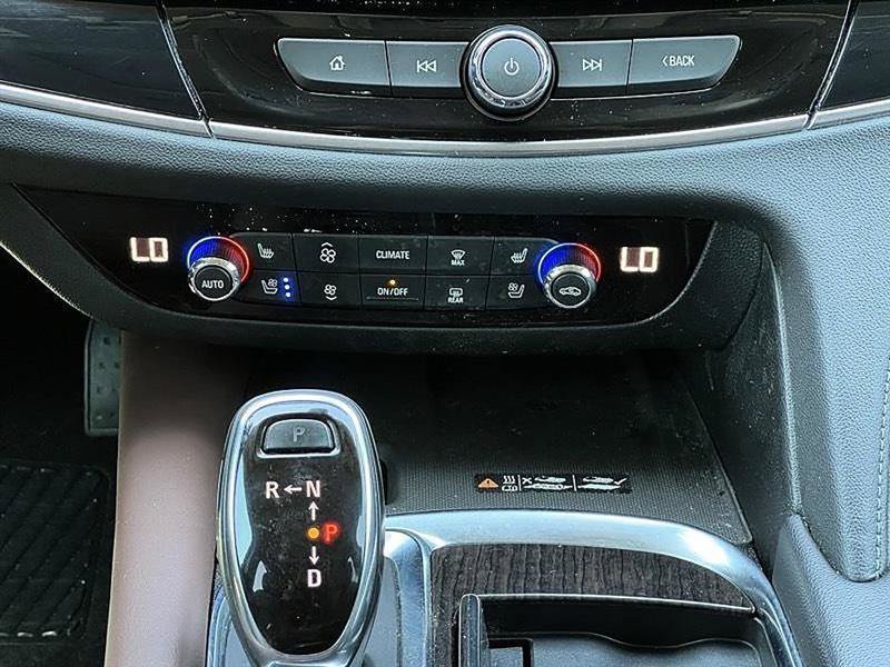 Used 2019 Buick Enclave Avenir w/ Avenir Technology Package FWD image 31