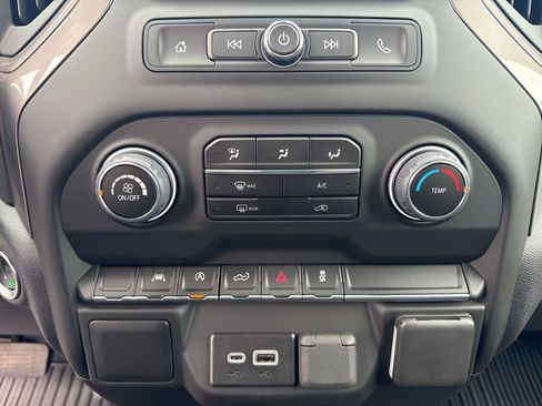 Used 2025 Chevrolet Silverado 1500 Custom w/ Turbomax Blackout Package AWD/4WD image 23