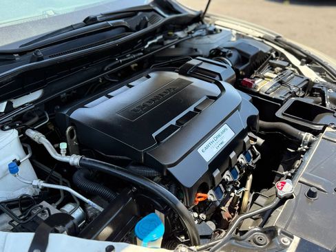 Used 2015 Honda Accord Touring image 15