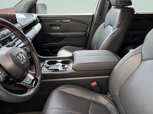 Certified 2026 Honda Passport TrailSport Elite image 17
