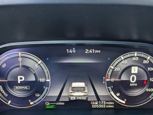 Used 2023 Mitsubishi Outlander SE image 33