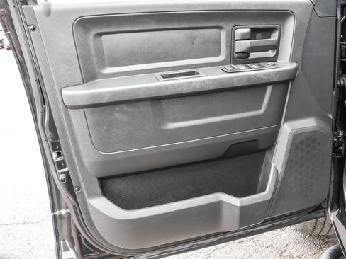 Used 2017 RAM 1500 Express w/ Black Ram 1500 Express Group AWD/4WD image 28
