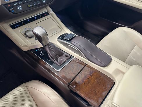 Used 2017 Lexus ES 350 FWD image 34